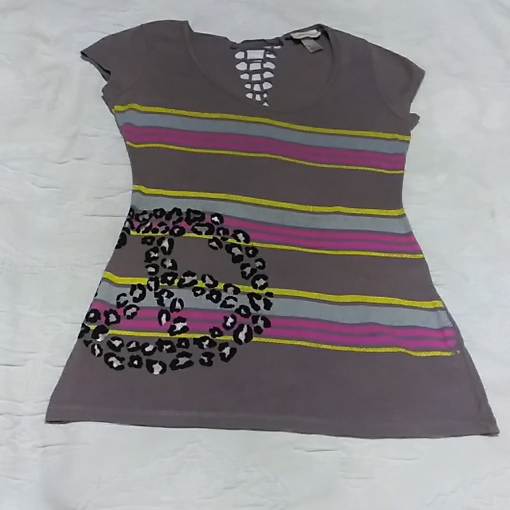 Belle Du Jour striped peace sign shirt